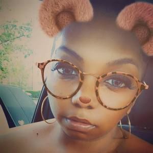 Meet your Posher, Eshe